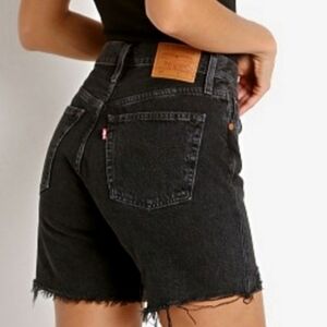 NWT Levi's 501 Mid Length Highrise Black Denim Shorts Size 26